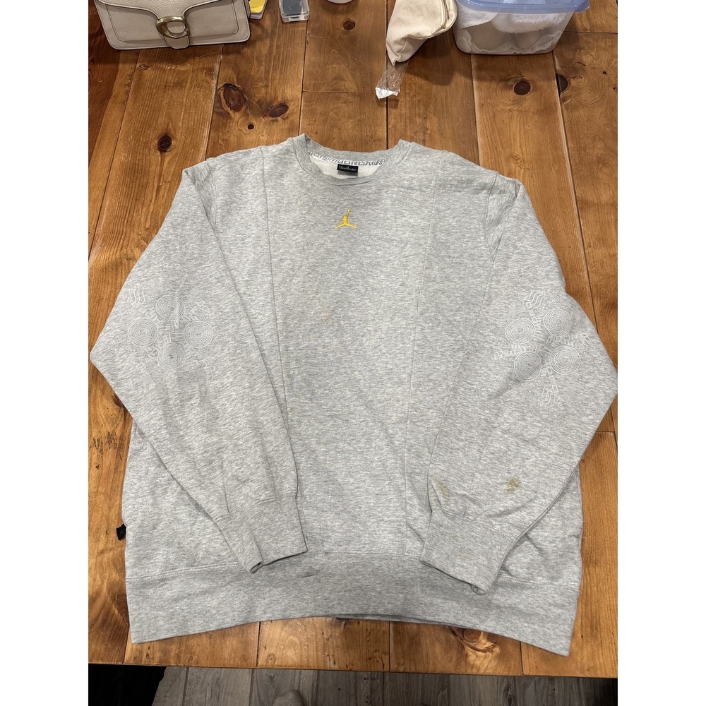Jordan Men's Grey XL Crewneck Sweatshirt Jumpman Logo Tonal Pattern Fleece